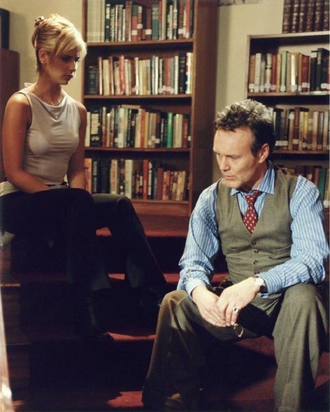 s3 giles-buffy b3x04 02-L